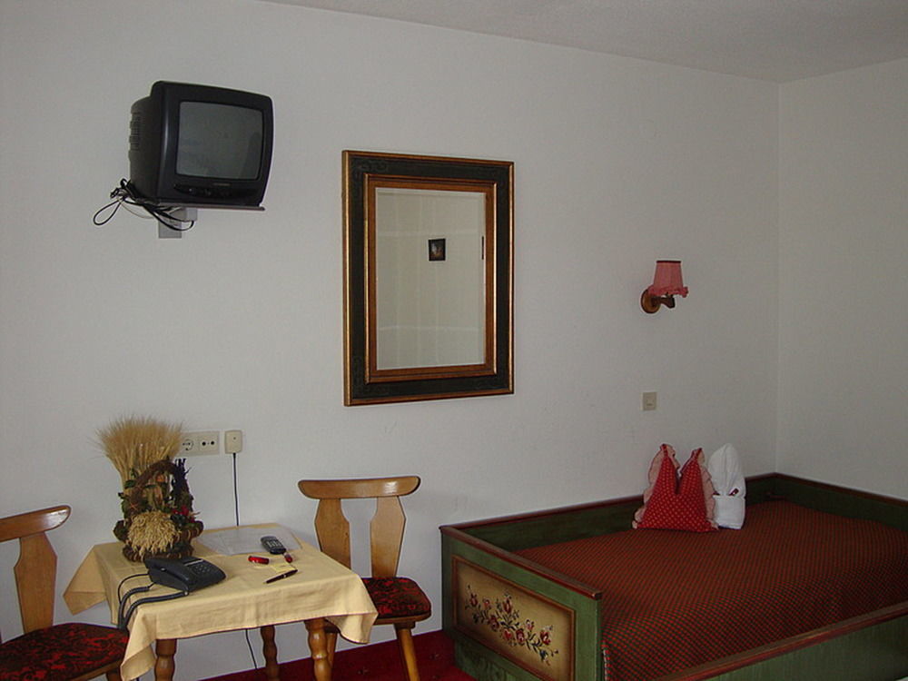 Hotel Gasthof Bruecke Mayrhofen Exterior foto
