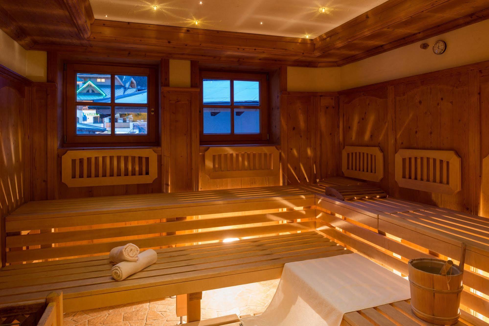 Hotel Gasthof Bruecke Mayrhofen Exterior foto